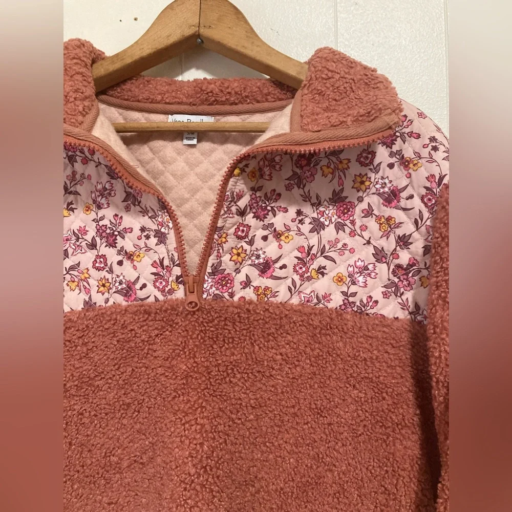 Vera Bradley Sherpa Quilted Paisley Fig Oversized Pull Over Sweater Size S/M - Picture 2 of 11